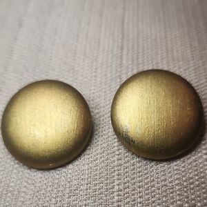 Vintage Alice Brushed Antique Gold-Tone Button Clip-On Earrings